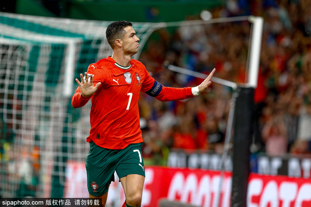 การทำประตูที่ 1000 ของเขาในรอบชิงชนะเลิศฟุตบอลโลกและยกถ้วยรางวัล? คริสเตียโน โรนัลโด: การเกษียณในเวลานั้นจะสมบูรณ์แบบ _การแข่งขัน_ โปรตุเกส_ สถิติ