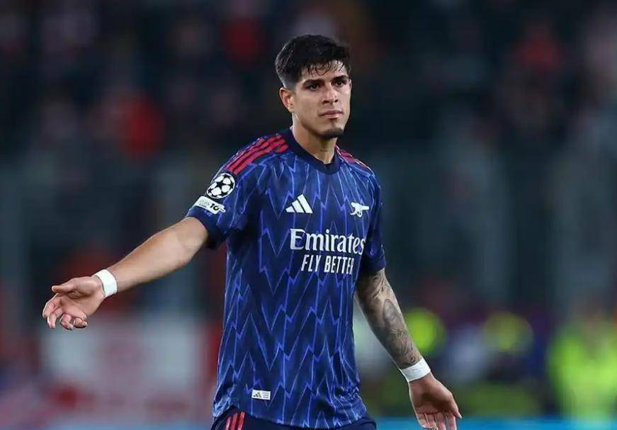 ชัยชนะ 4-1 ของอาร์เซนอลเหนือท็อตแนม ฮ็อตสเปอร์ สร้างสามช่วงเวลาที่น่าทึ่งและข้อเท็จจริงที่ไม่อาจโต้แย้งได้สองประการหลังการแข่งขัน การแข่งขัน | กองกลาง | กัปตัน