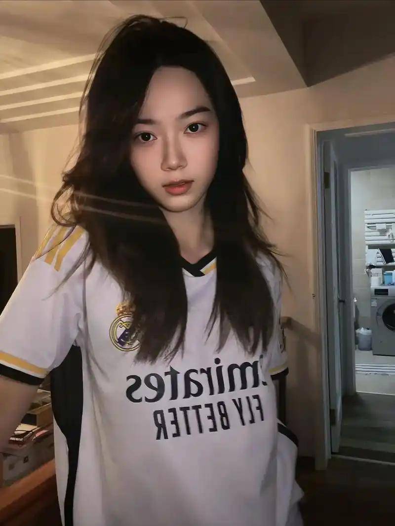 ยูฟ่า แชมเปียนส์ลีก รอบที่ 6 คืนนี้มีการแข่งขันอีก 9 คู่ พร้อมการทำนายผลคะแนนเต็ม เรอัล มาดริด พบกับ แมนเชสเตอร์ ซิตี้ ซึ่งสัญญาว่าจะเต็มไปด้วยไฮไลท์มากมาย การแข่งขัน: อินเตอร์ มิลาน พบกับ โอลิมเปียกอส