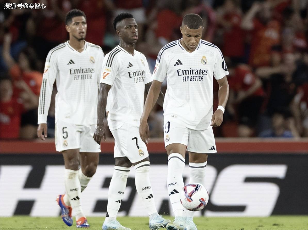 ผู้ทำประตูสูงสุดในแชมเปียนส์ลีก: เอ็มบัปเป้ นำเป็นจ่าฝูงด้วย 9 ประตู! ฮาแลนด์ และ โอซิมเฮน ตามมาติดๆ ด้วย 6 ประตูเท่ากัน! _ทีม_ ฤดูกาลนี้ อาร์เซนอล