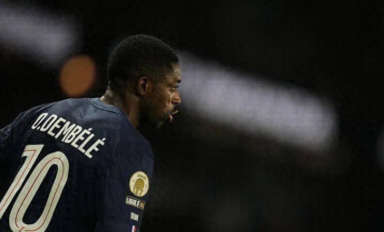 การแข่งขัน FIFA World Player of the Year สิ้นสุดลง: เดมเบเล่คว้าตำแหน่งนักฟุตบอลโลก, เอ็มบัปเป้ได้รองชนะเลิศเป็นปีที่สามติดต่อกัน! _แซงต์-แชร์กแมง_ _ยาร์มาล_ _รางวัล_