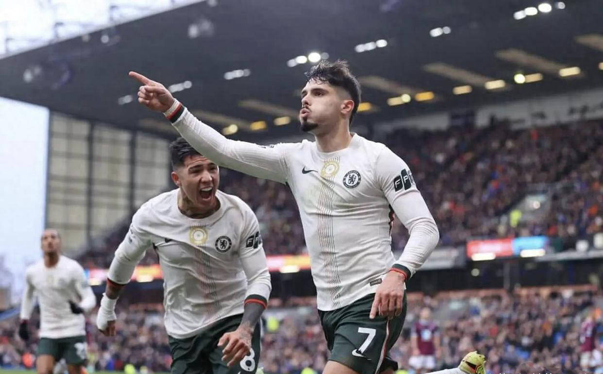 ทีมรองชนะเลิศเอฟเอคัพได้รับการยืนยันแล้ว! เชลซีเอาชนะทีมรองบ่อนจากลีกวันอย่างคาร์ดิฟฟ์ ซิตี 3-1 ผ่านเข้ารอบต่อไป ขณะที่ทีมจากเวลส์ต้องตกรอบการแข่งขัน