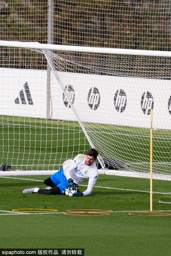 โจแอน การ์เซีย: บาร์เซโลนาพอใจ ชาวสเปนพอใจ เทอร์ สเตเกน คริสเตนเซ่น เรอัล มาดริด