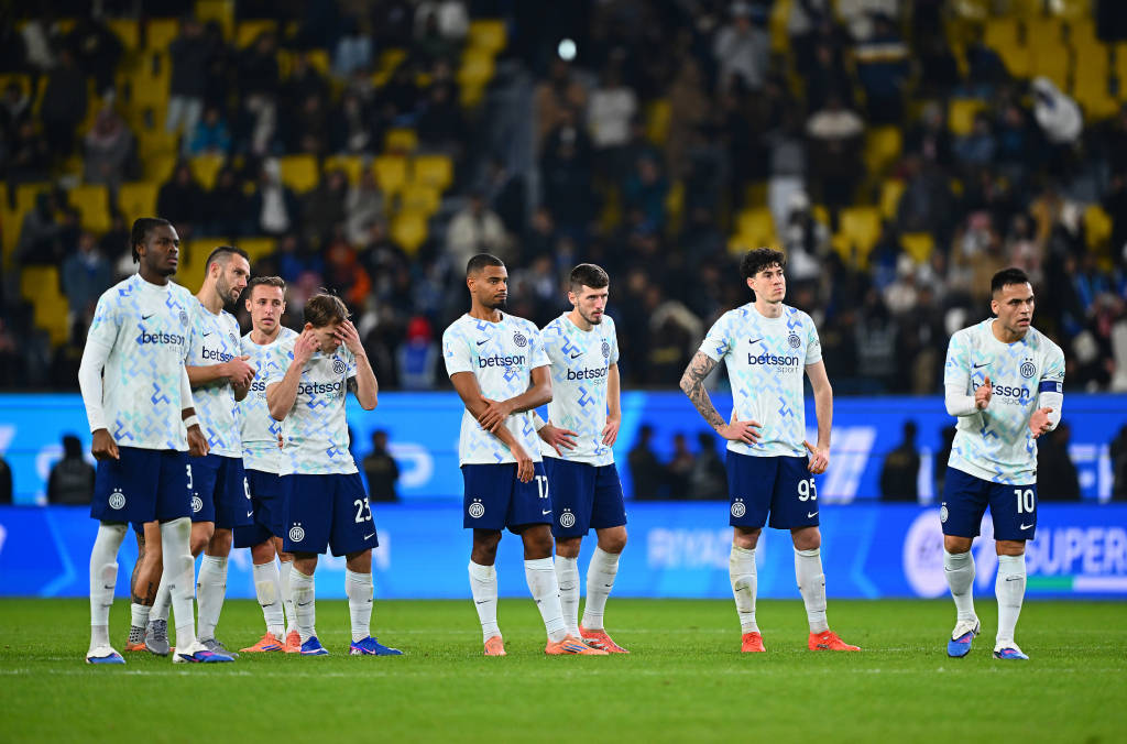 สรุปกีฬา|อินเตอร์ มิลาน พลาดรอบชิงชนะเลิศซูเปอร์คัพอิตาลี, ซาลาห์ขอโทษทีมลิเวอร์พูลทั้งหมด_โบรุสเซีย ดอร์ทมุนด์_แชมเปียนส์ลีก_นาโปลี