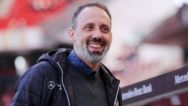 ลาลีกาเผชิญการเปลี่ยนแปลงครั้งใหม่! อดีตผู้จัดการทีมบุนเดสลีกา มาตาซัซโซ วัย 48 ปี เข้ารับตำแหน่งที่เรอัล โซเซียดาด โดยฝากความหวังไว้กับเวทมนตร์ของผู้จัดการทีมคนใหม่เพื่อทะลุผ่านในหลายด้าน. กลยุทธ์ ผู้เล่น เทคนิค