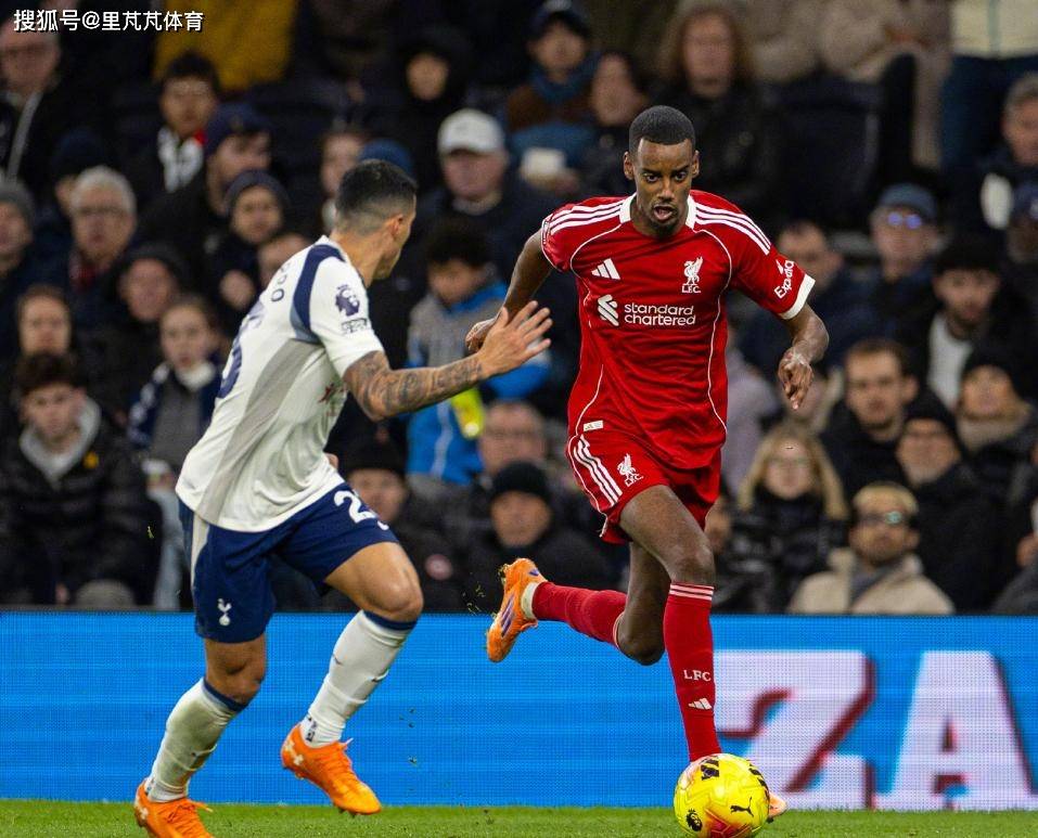 ลิเวอร์พูล 2-1 สเปอร์ส: แฟนบอล 'ยังไม่มั่นใจ'? ทีมหงส์แดงขาดจิตวิญญาณนักสู้ สูญเสียสูตรแห่งชัยชนะ การแข่งขัน: สลอตต์ ฮาร์วีย์ ซิมมอนส์