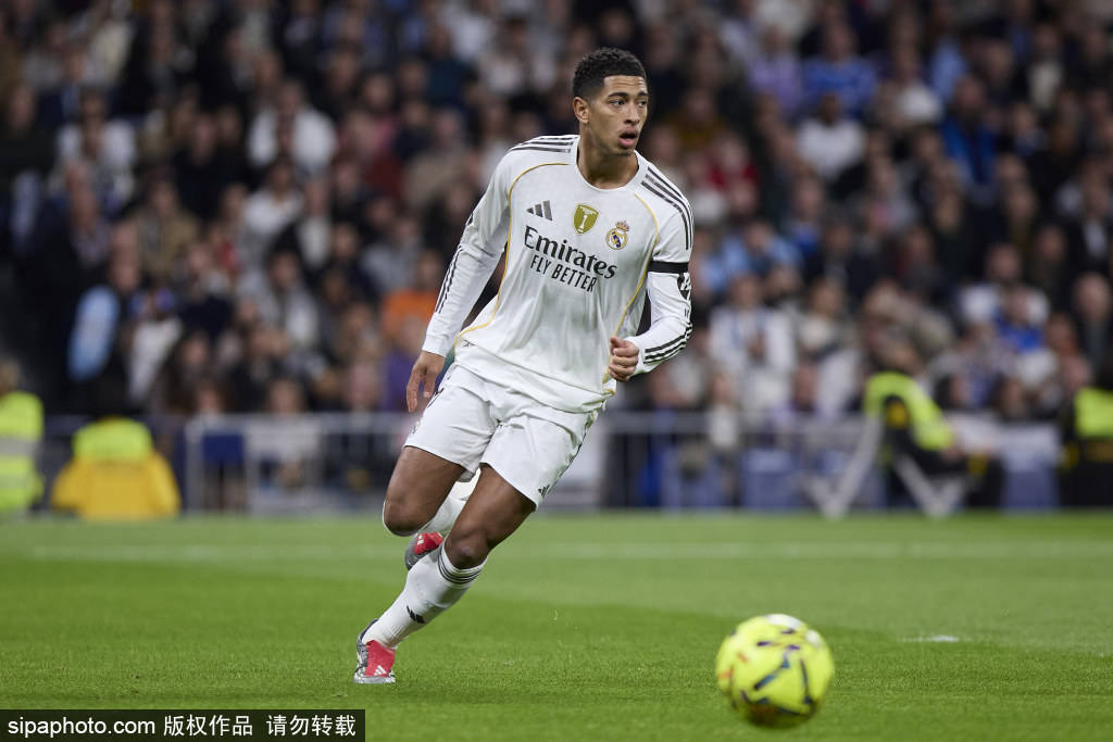 การแสดงที่ยอดเยี่ยมของวินิซิอุส: การวิเคราะห์เชิงกลยุทธ์เบื้องหลังการเลี้ยงบอลสำเร็จ 5 ครั้งและการจ่ายบอลสำคัญ 2 ครั้ง _การแข่งขัน_ _โอกาสในการโจมตี_ _ความสามารถ_