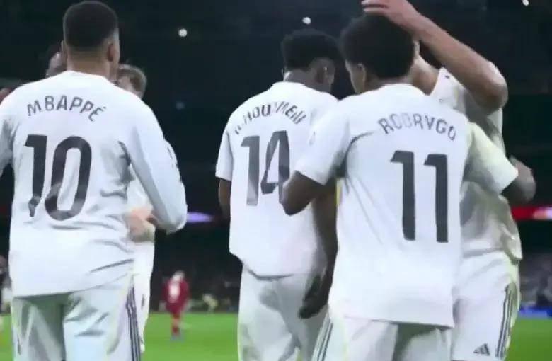 2-0! เรอัล มาดริด คว้าชัยชนะติดต่อกัน 3 นัด ทำให้ตำแหน่งของกุนซือมั่นคงชั่วคราว ผลงานยอดเยี่ยมของโรดริโก้พิสูจน์ให้เห็นว่าเป็นจุดเปลี่ยนสำคัญสำหรับทีม_อาลอนโซ_แมตช์_แชมเปียนส์ลีก