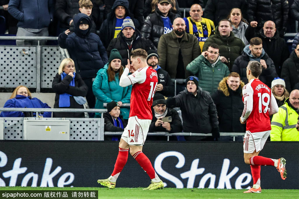 ครั้งที่สามเป็นโชคดี? อัตราต่อรองแชมป์พรีเมียร์ลีก: อาร์เซนอลนำ, ซิตี้ที่สอง, ยูไนเต็ดอยู่ที่ 0.04%_ฤดูกาล_ลิเวอร์พูล_เชลซี