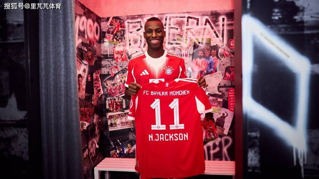 การเซ็นสัญญาที่ล้มเหลว? หมายเลข 11 คนใหม่ของบาเยิร์นทำผลงานต่ำกว่าความคาดหวัง มูลค่าลดลง 10 ล้านยูโร แฟนๆ ผิดหวังกับความพ่ายแพ้