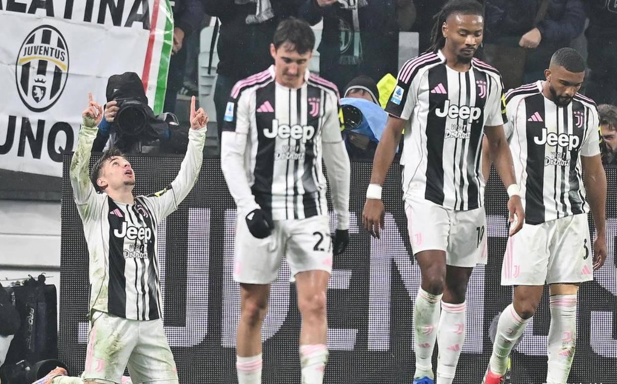 ศึกใหญ่กัลโช่ เซเรีย อา นัดที่ 16: ยูเวนตุส 2-1 โรม่า, การแข่งขันชิงท็อปโฟร์พลิกผันอย่างกะทันหัน รายงานการแข่งขัน: อิลดิซ, คอนเซเซา