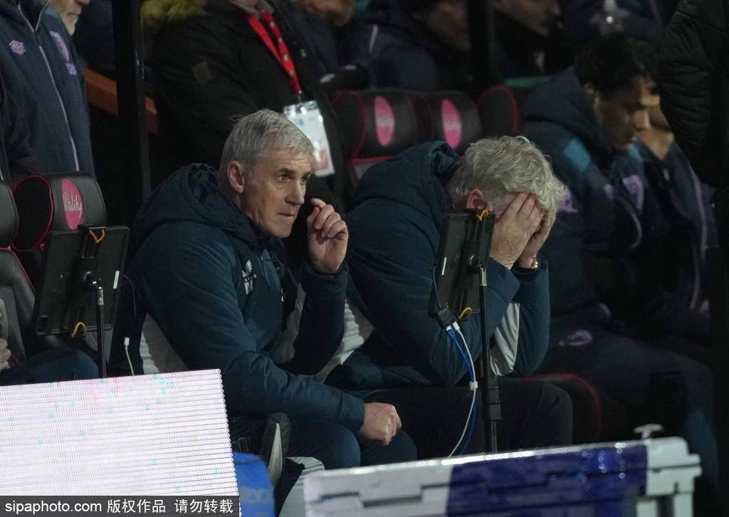 การพลิกผันที่น่าตื่นเต้น – อองตวน เซเมเนโย, บอร์นมัธ มีความขัดแย้งกับลิเวอร์พูลหลังจากการแข่งขันกับแมนเชสเตอร์ซิตี้_อาร์เซนอล_เชลซี